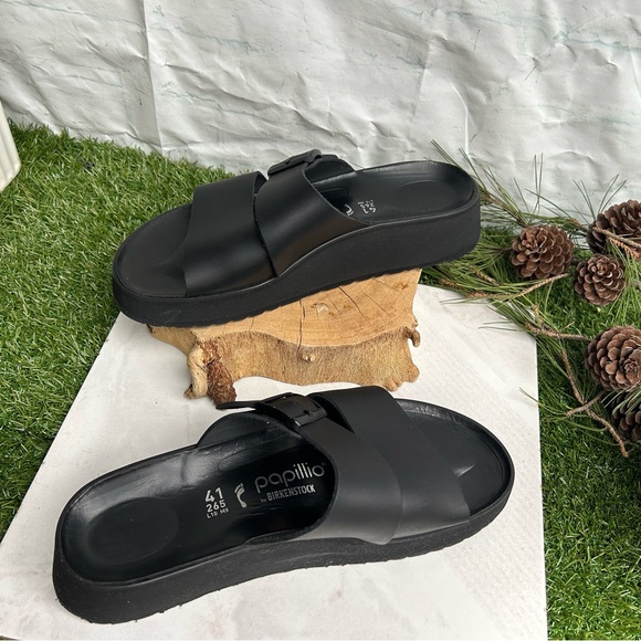 BIRKENSTOCK
Almina /women
Leather - Black size 41US 10-10.5 gently used - Picture 6 of 15